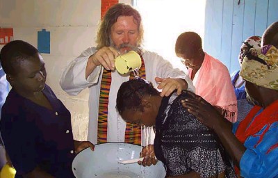 Często misjonarz musi budować wspólnotę chrześcijańską