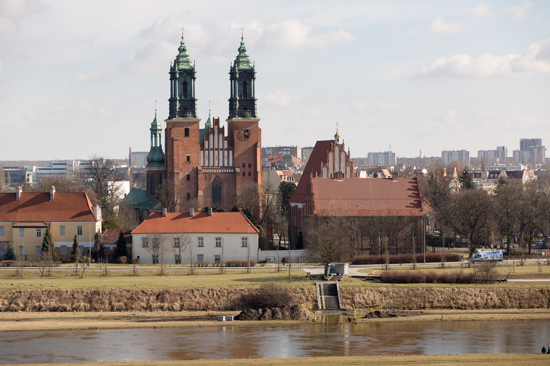katedra - bazylika w Poznaniu na Ostrowiu Tumskim